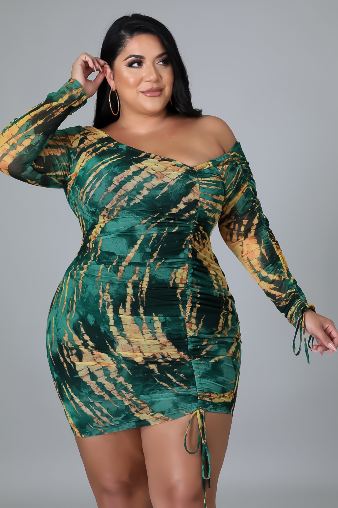 Plus size Maryangel Rebel sheath dress with printed design and shoulder straps, perfect for nightlife and stylish outings.