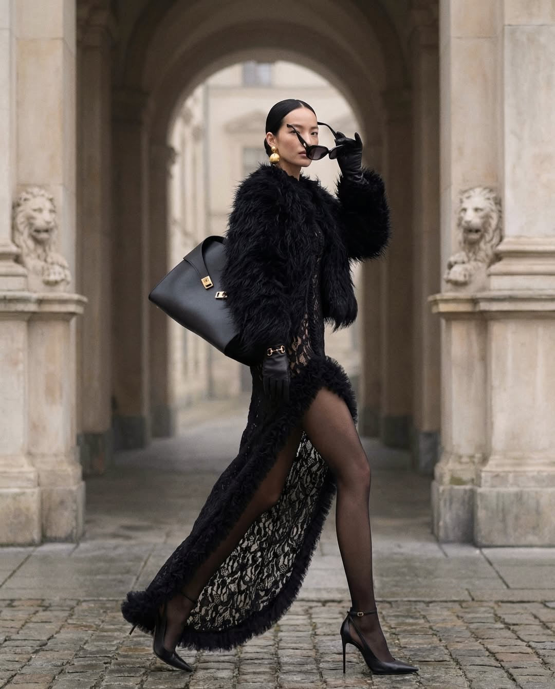 Mariangela Black Halter Lace High-Slit Backless Cocktail Dress
