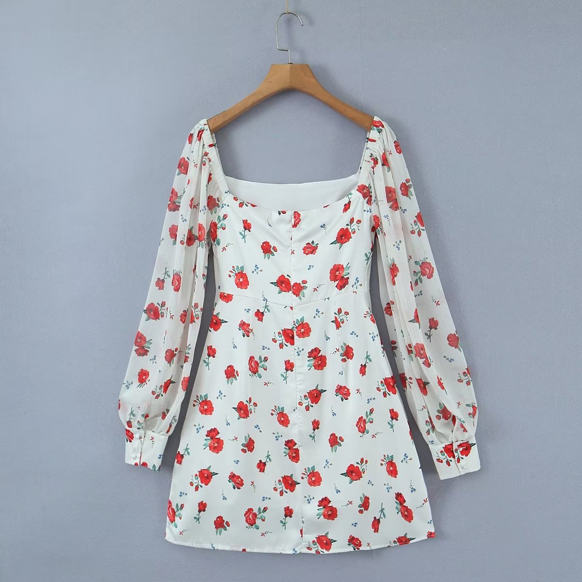 Women's floral print pullover dress with square collar and short sleeves by Maryangel Rebel, featuring elastic knitted fabric.