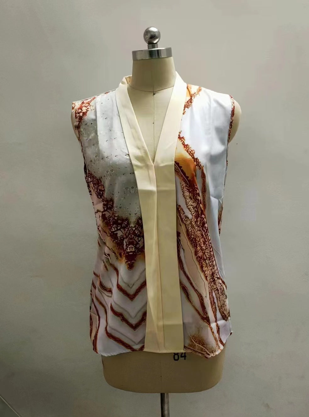Chemise d'été décontractée sans manches à col en V pour femmes